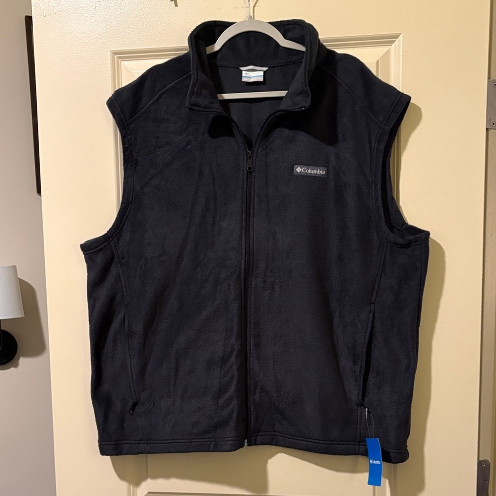Columbia Men's Dark Vest